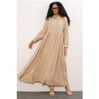 Lockeres strukturiertes Maxi-Hemdkleid