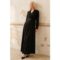 Elegantes Maxikleid mit Gürtel