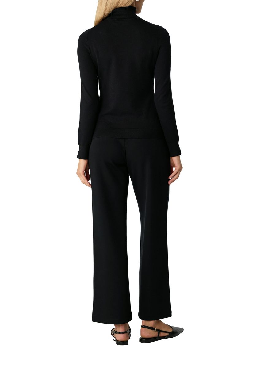Eleganter Slim-Fit Rollkragenpullover
