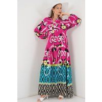 Auffälliges gestuftes Muster-Maxikleid