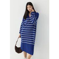 Locker Gestreiftes Strickkleid mit V-Ausschnitt