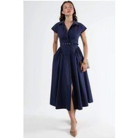 Elegantes Midikleid mit Gürtel