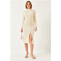 Rippstrick-Rollkragenkleid mit Knopfdetail in Midi-Länge