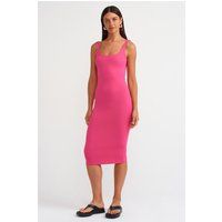 Enganliegendes Midikleid mit Rundhalsausschnitt