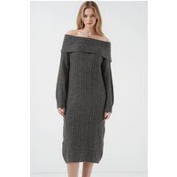 Übergroßes geripptes Off-Shoulder-Midikleid