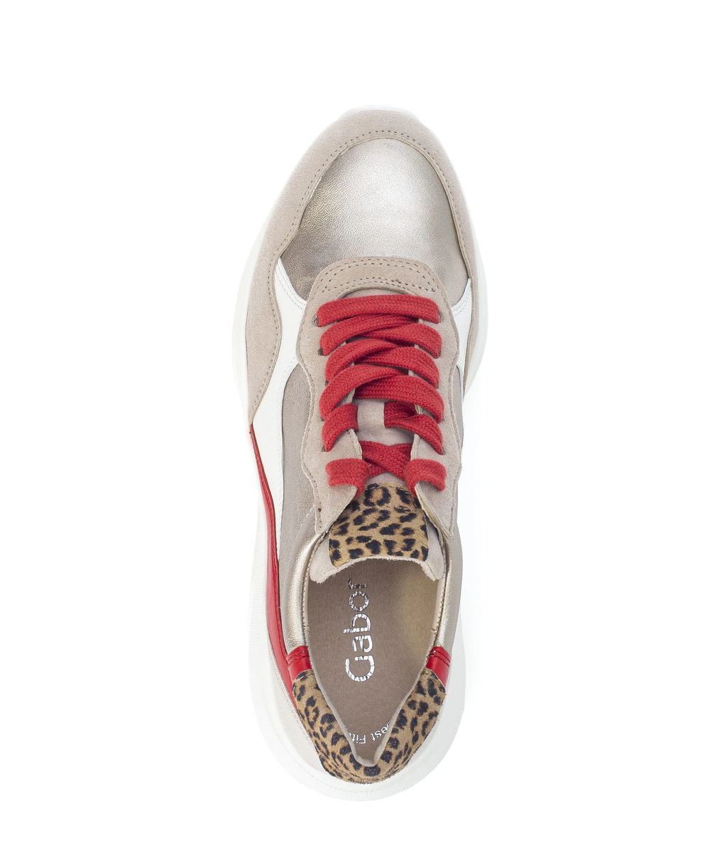 Multi-Material-Sneaker mit Leoparden-Akzenten
