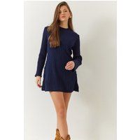 Minikleid aus geripptem Strick