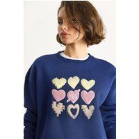 Sweatshirt mit Herz-Patch-Applikationen