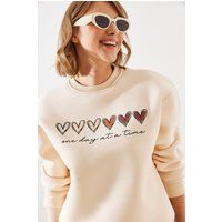Sweatshirt mit Herzgrafik und Rundhalsausschnitt
