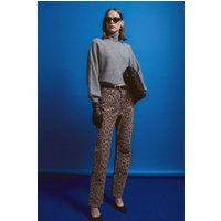 Hoch geschnittene Jeans mit Leopardenmuster