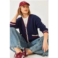 Gestreifter Rippenstrick-Cardigan im College-Stil