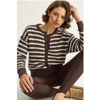 Gestreifte Strickjacke mit Zopfmuster