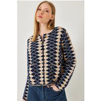 Klassischer Kurzcardigan mit Rautenmuster