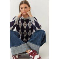 Klassischer Pullover mit Rautenmuster