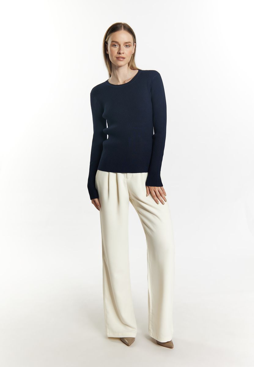 Schmal geschnittener Rippstrick-Pullover