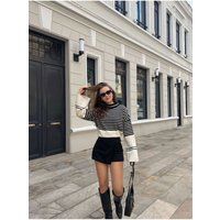 Gestreifter Oversize-Strickpullover