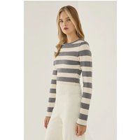 Gestreifter Rundhals-Strickpullover