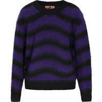 Relaxter gestreifter Flausch-Strickpullover