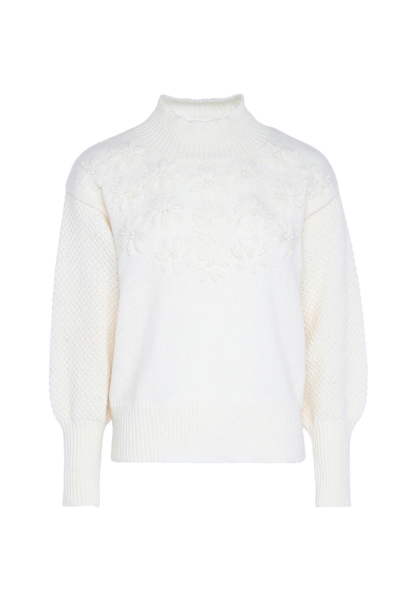 Bestickter Pullover mit Laternärmeln