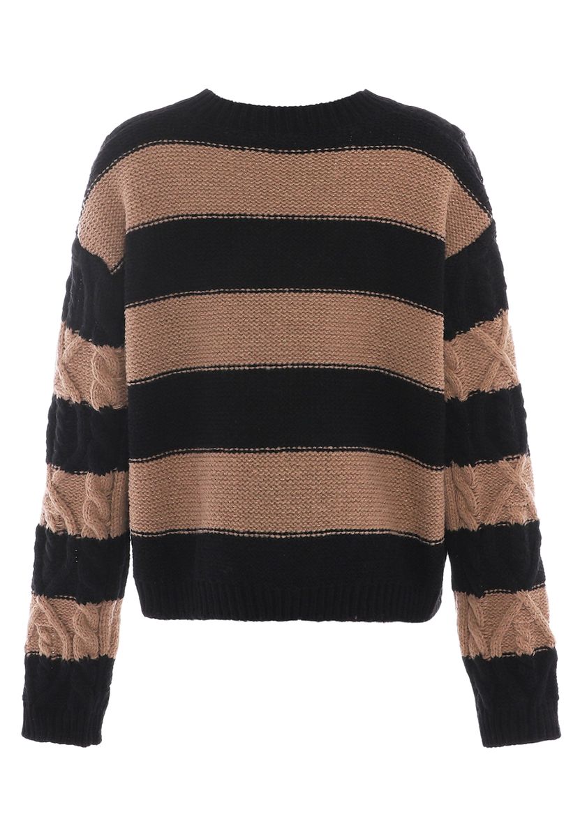 Gestreifter Grobstrickpullover mit Zopfmuster