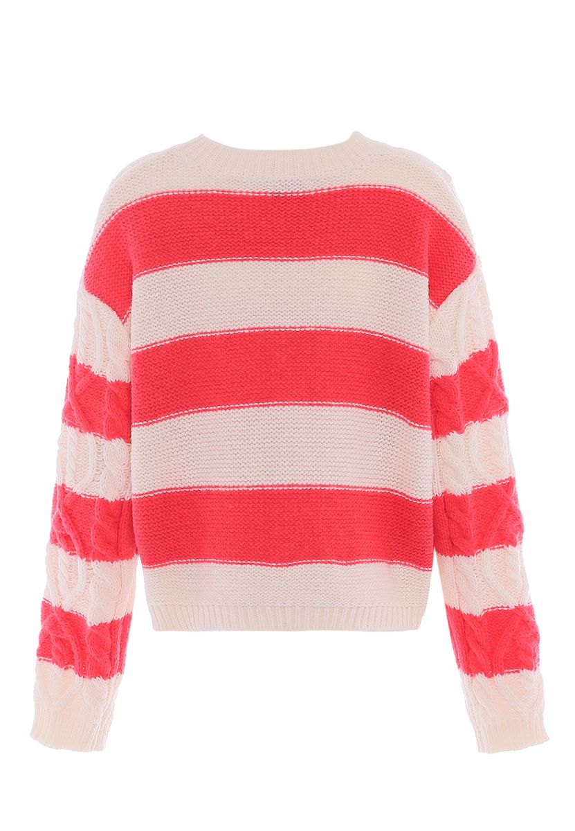 Gestreifter Grobstrickpullover mit Zopfmuster