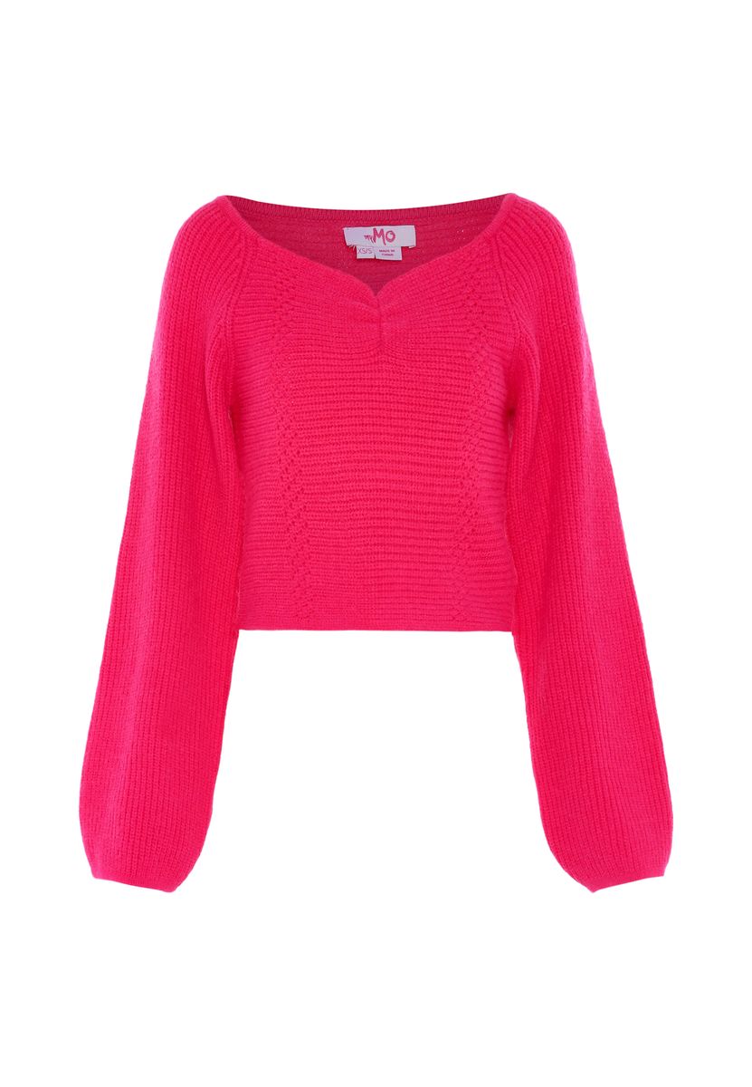 Kurzer Strickpullover mit Herzausschnitt