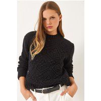 Strukturierter Rautenstrick-Pullover mit Pompons