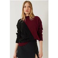 Zweifarbiger asymmetrischer Zopfstrick-Pullover