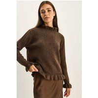 Strickpullover mit Rüschen und Stehkragen