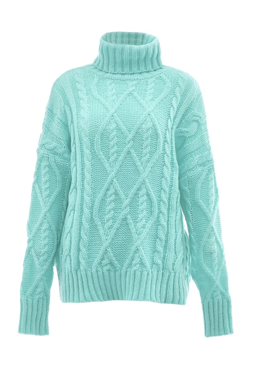 Grobstrick-Rollkragenpullover mit Zopfmuster