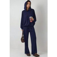 Oversized-Hoodie und Weithosen-Set