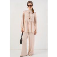Stufentunika mit Bindedetail und weite Hose