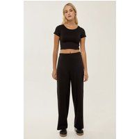 Geripptes Crop-Top und Hosen Set