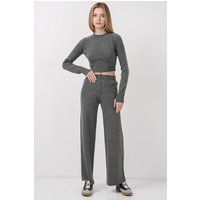 Rippstrick-Set aus Crop-Top und weiter Hose