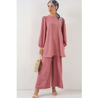Minimalistisches Set aus Tunika und Hose