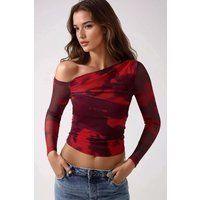 Asymmetrisches Mesh-Top mit Schulterfreiem Schnitt