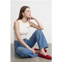 Ärmelloses Slim-Fit-Top mit Herzstickerei