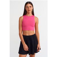 Eng anliegendes Crop-Top