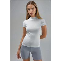 Figurbetonte Bluse mit Stehkragen