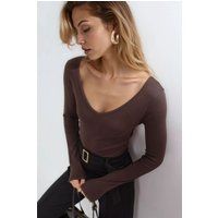 Figurbetontes Langarmshirt mit V-Ausschnitt