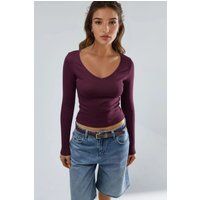 Tailliertes Langarmshirt mit V-Ausschnitt