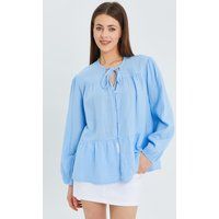 Entspannte Seersucker-Bluse mit Bindeband