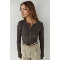 Geripptes Henley-Oberteil mit Druckknöpfen