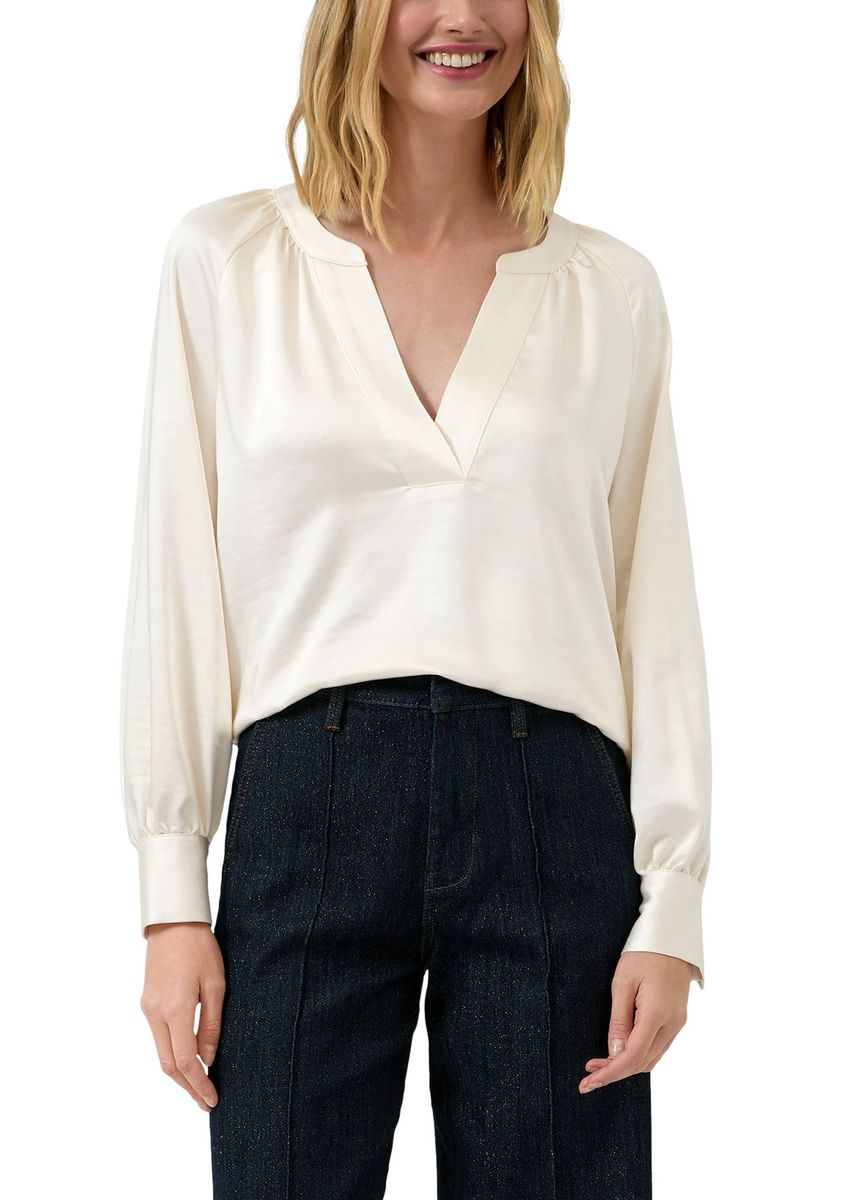 Satinbluse mit V-Ausschnitt und Raglanärmeln