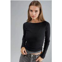 Geripptes Langarmshirt mit U-Boot-Ausschnitt