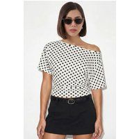 Drapierte Off-Shoulder mit Punktmuster