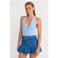 Nahtloses Stricktop mit Halterneck