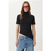 Asymmetrisches Rollkragentop aus Rippstrick