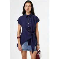 Strukturierte Bluse mit Vorderknoten