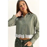 Gestreiftes Crop-Hemd mit Spitze